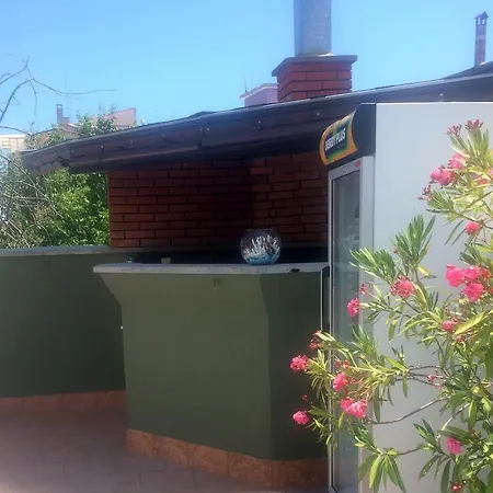 Guest house Kostadinovi 3*