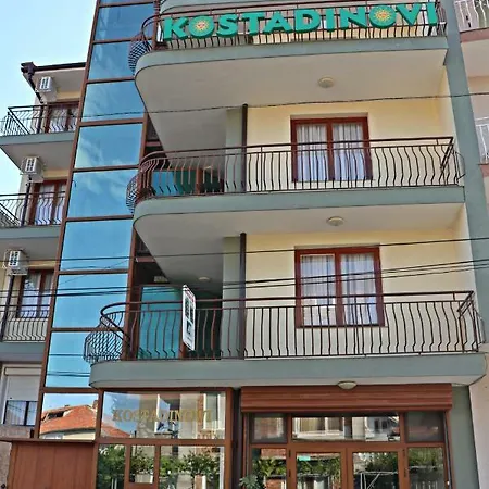 Kostadinovi بيت ضيافة رافدا