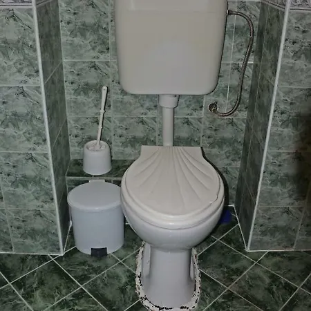Kostadinovi 3*