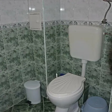 Kostadinovi بيت ضيافة
